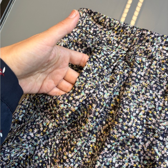 BCBGeneration Navy High Waist Silky Satiny Dainty Abstract Dots Shorts Small - Picture 3 of 9